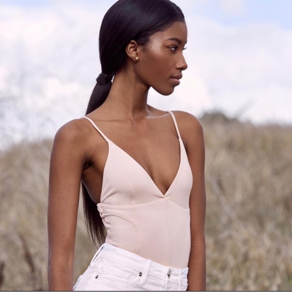 Good American Not So Basic Blush Cami Bodysuit In… - image 4